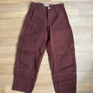 EVERLANE utility barrel pant - size 2, rosewood